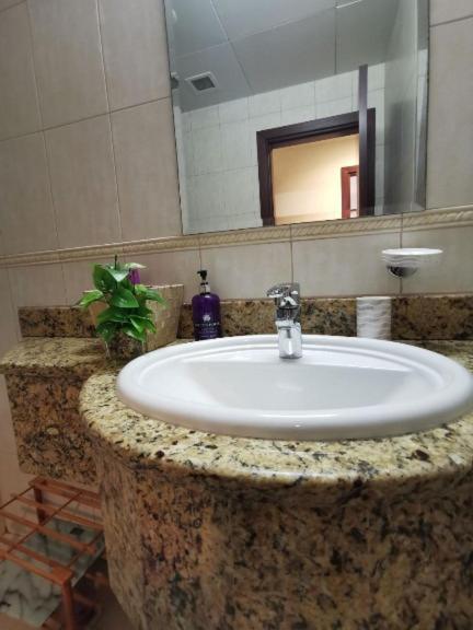 Luxury Stay In Marina Dubai Luaran gambar