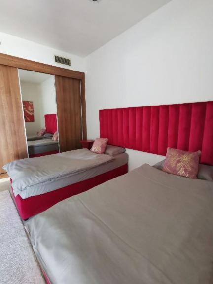 Luxury Stay In Marina Dubai Luaran gambar